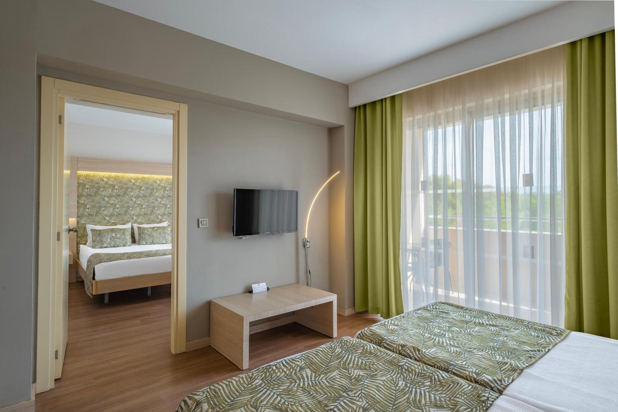 A Good Life Utopia Family Resort Аланя Екстериор снимка